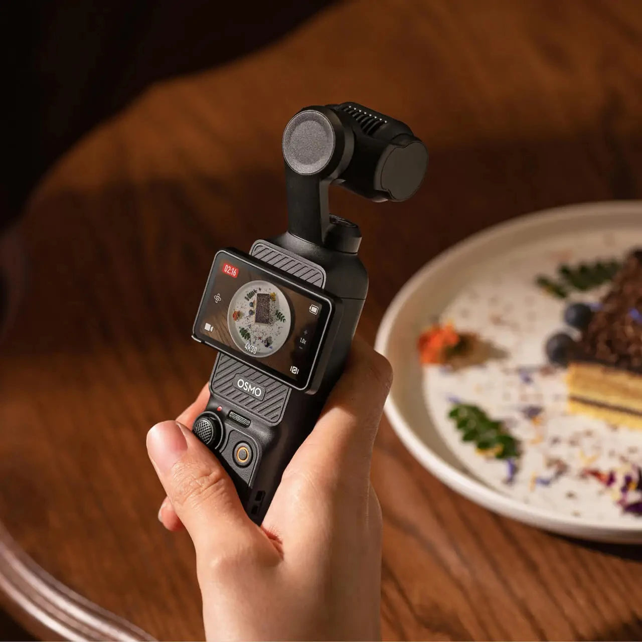 DJI Osmo Pocket 3 Creator Combo Pocket Sized 3-axis Stabilized Handheld Camera Hdr Video Stereo Recording