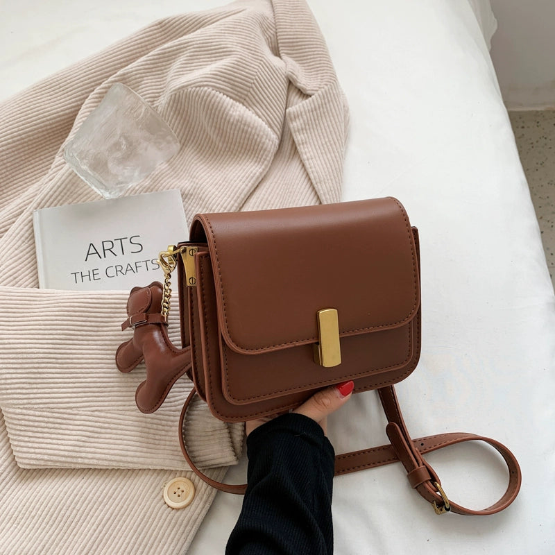 Accessible Luxury Women's Fancy Niche Style Shoulder Messenger Bag