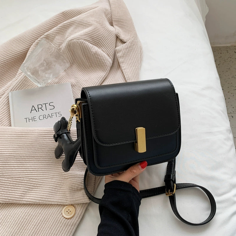 Accessible Luxury Women's Fancy Niche Style Shoulder Messenger Bag
