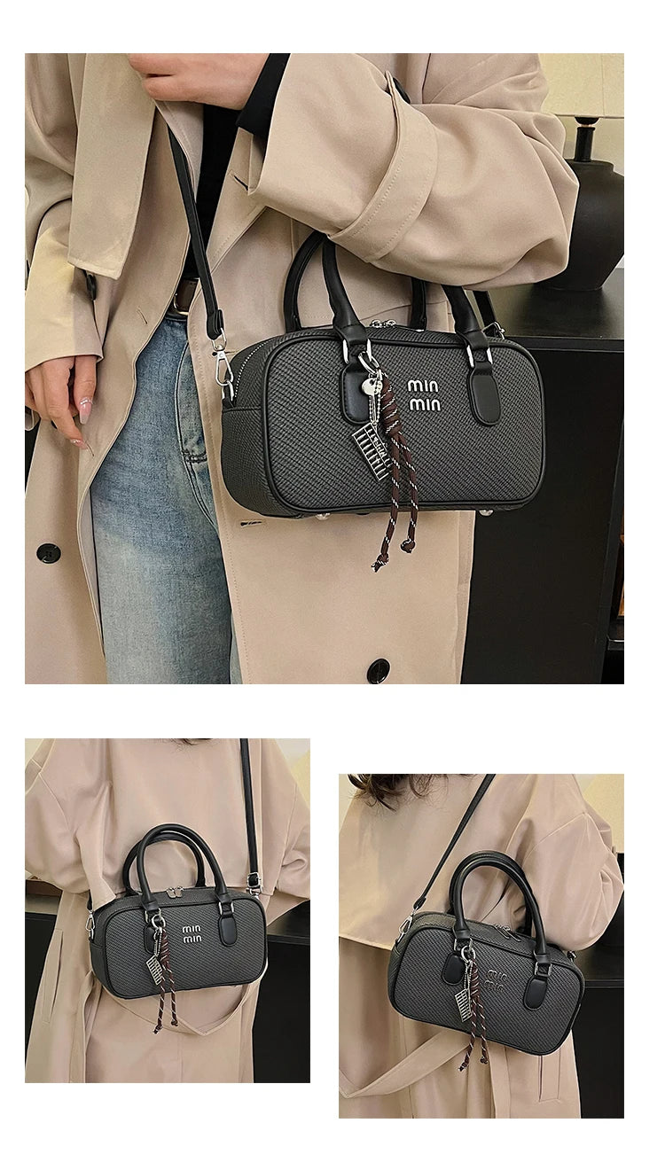 Practical Messenger Bag Ladies Handbag In Durable Leather - Fashionable Tote Bag By Luxury Designer Classic