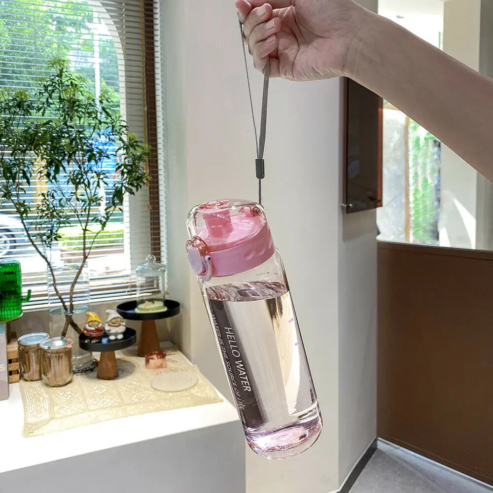 780ml Portable Plastic Drinking Bottle Leakproof Drinking Cup Sports Water Bottle for Boys and Girls