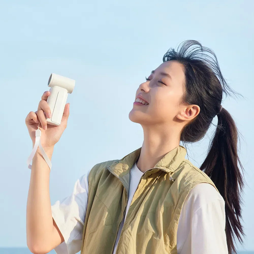 2025 New High Speed Portable Electric Fan USB Rechargeable 3 Speed Fan 4000mAh Outdoor Handheld Fan Mini Bladeless Fan