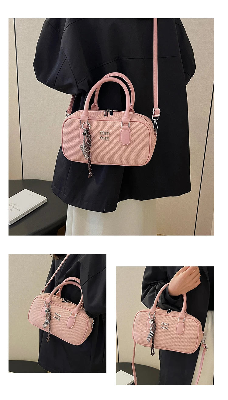 Practical Messenger Bag Ladies Handbag In Durable Leather - Fashionable Tote Bag By Luxury Designer Classic