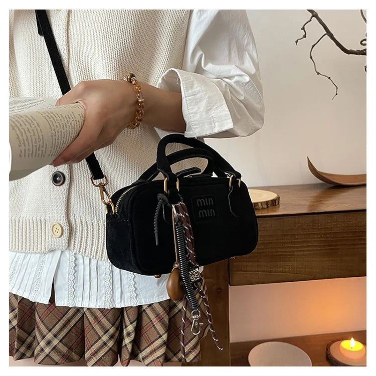2025 New Fashionable dull Polish bag portable women's full retro crossbody bag shoulder bag popular