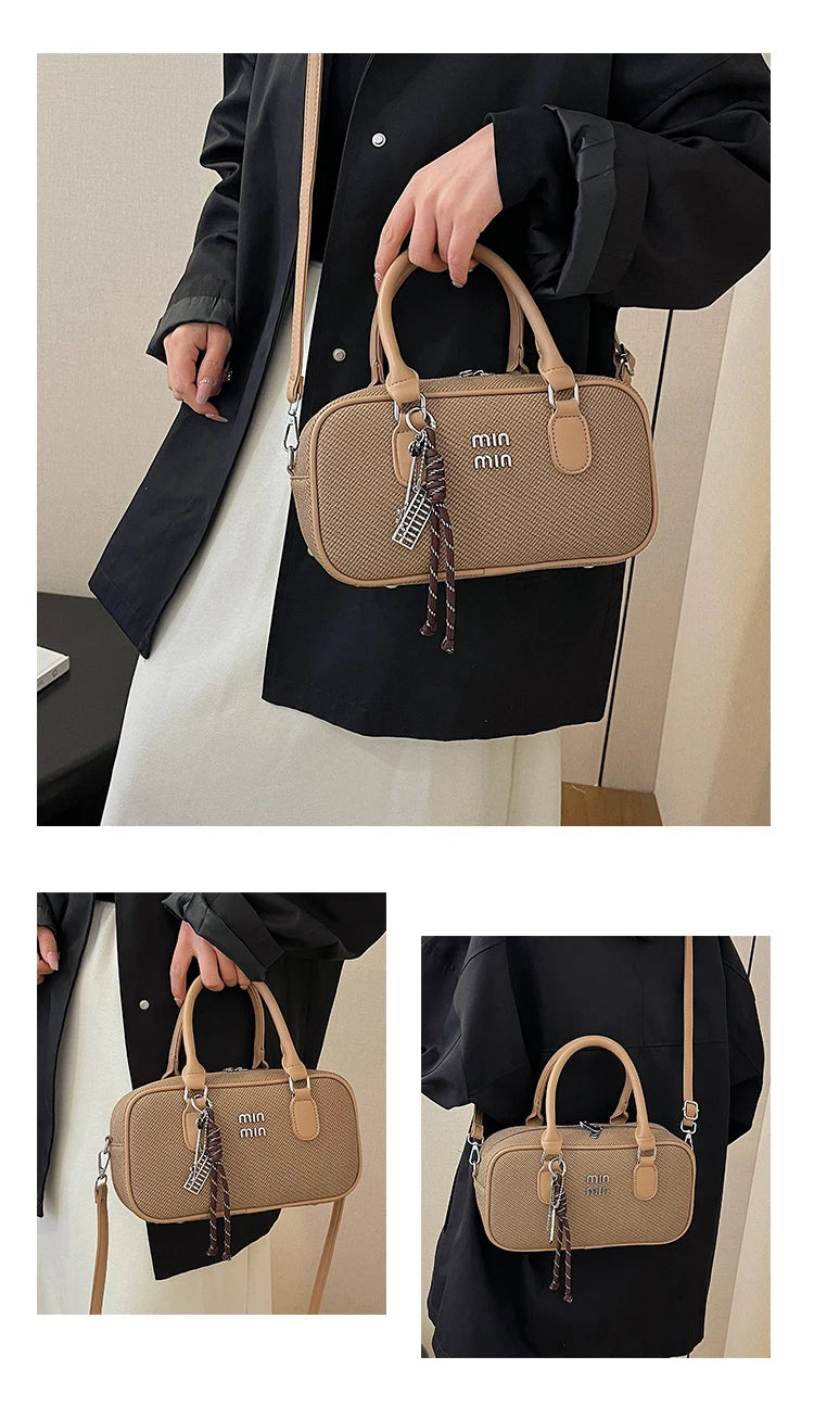 Practical Messenger Bag Ladies Handbag In Durable Leather - Fashionable Tote Bag By Luxury Designer Classic