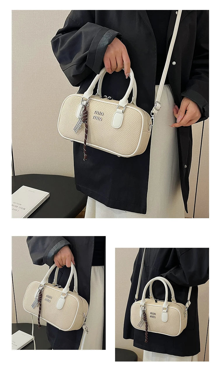 Practical Messenger Bag Ladies Handbag In Durable Leather - Fashionable Tote Bag By Luxury Designer Classic
