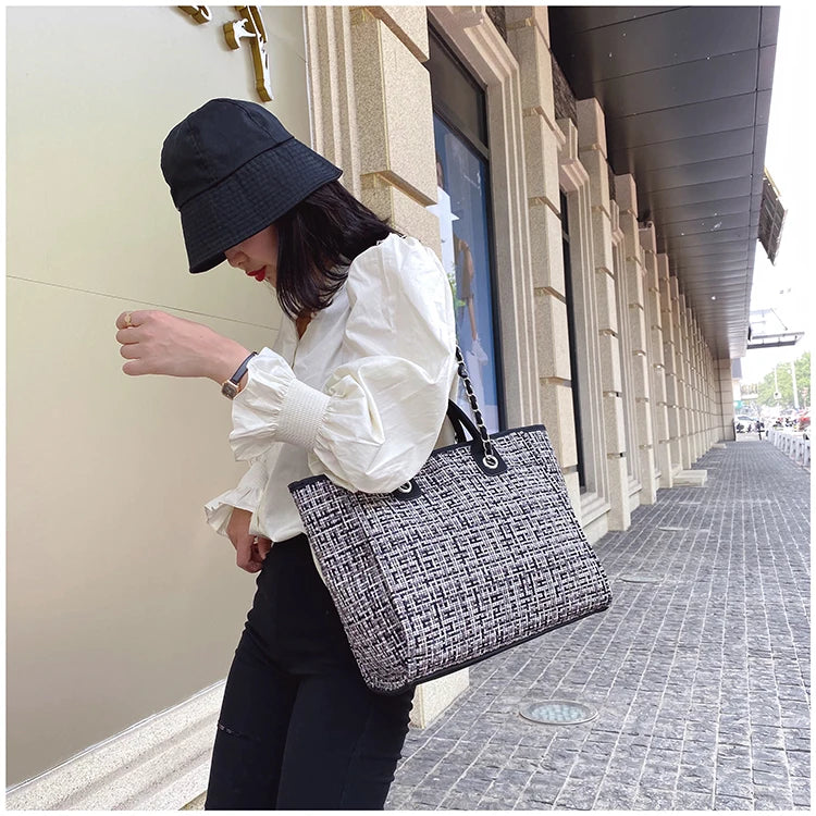 Women Tote Bag Fashion Nylon Large Handbag Chains Shoulder Bags Ladies Big Messenger Bag, Shopping Bag