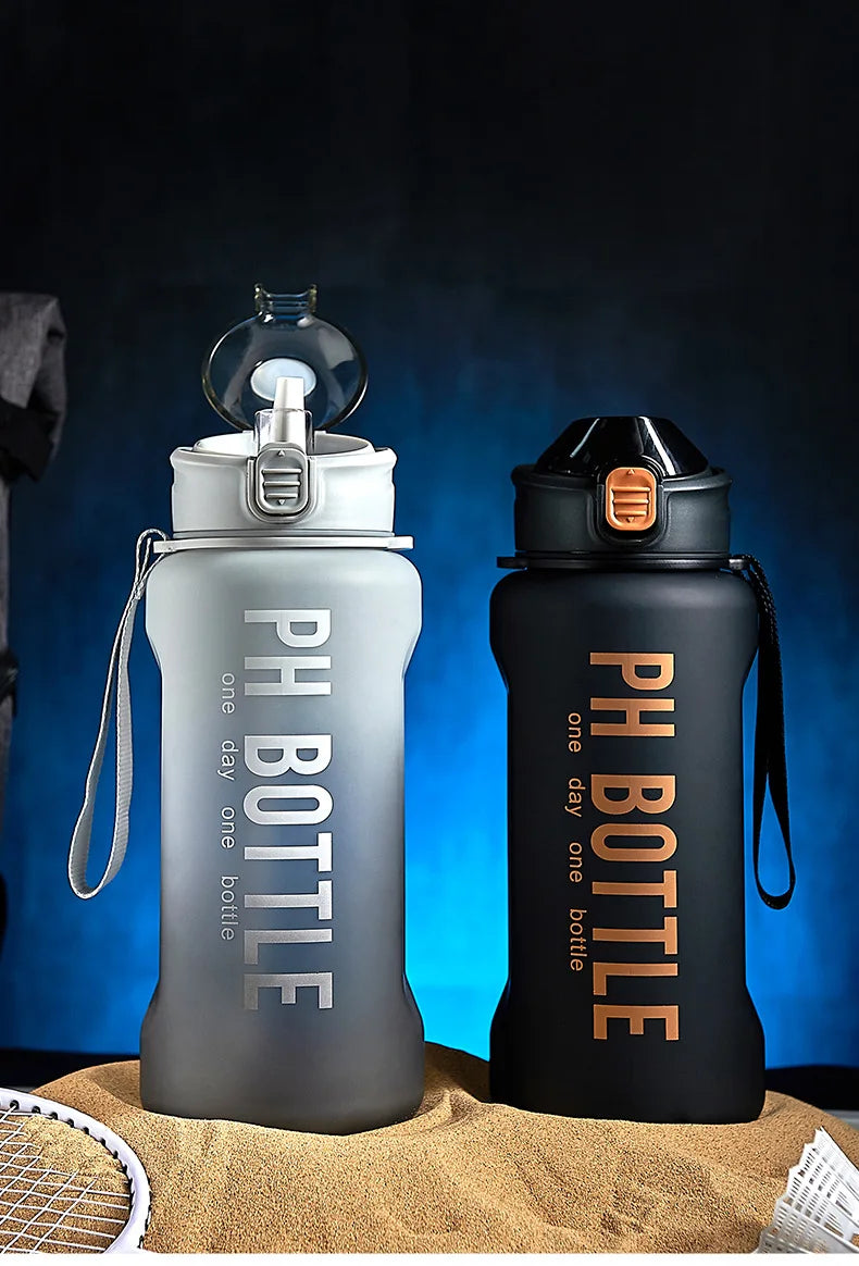 2.2L High-capacity Sport Water Bottle Portable Outdoor Travel Leakproof Drinking Bottle High Temperature Resistance Drink Bottle