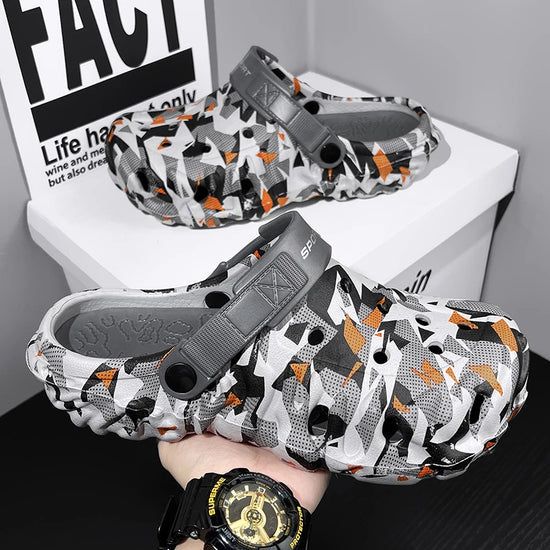 2026 Men Hole Clogs Slippers Men Garden Shoes For Men Arch Support Slides Summer Fashion Beach Slippers Non-Slip EVA Slippers