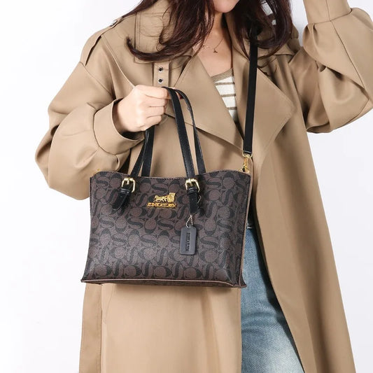 Trendy Vintage Clutch Purse Minimalist Crossbody Bag Designer Leather Tote For Women Chic Commuter Shopper Solid Color
