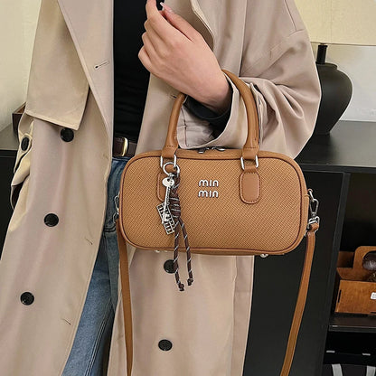 Practical Messenger Bag Ladies Handbag In Durable Leather - Fashionable Tote Bag By Luxury Designer Classic