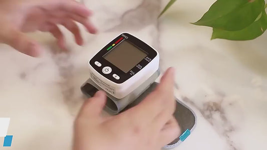 Rechargeable Digital Blood Pressure Monitor Wrist Electronic Sphygmomanometer  Tensiometer With LCD Display, 2 x 99 Memory